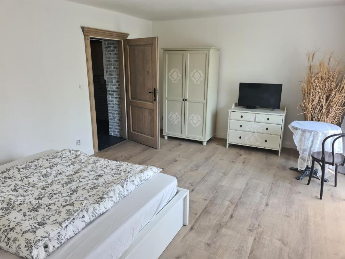 Airport Rooms Praha Bagian luar foto