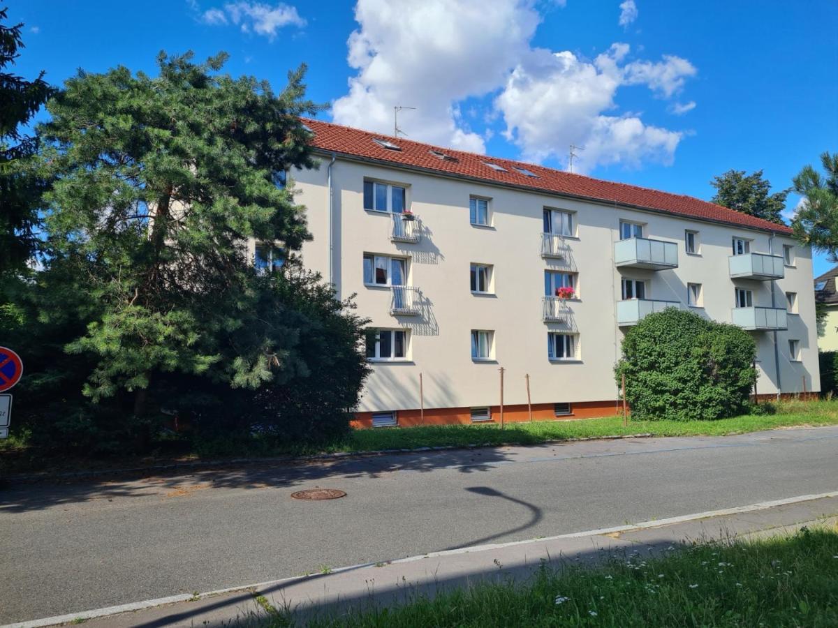 Airport Rooms Praha Bagian luar foto